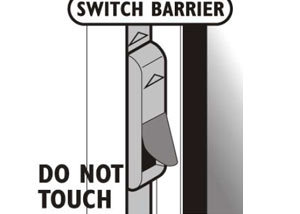 The switch barrier projecting from the locking mechanism, adjacent to the handle, is a safety device. It ensures that only one mode (‘tilt’ or ‘turn’) can be selected at any one time, by securing the handle into the selected mode, while the window is open. Avoid pressing the switch barrier as this action releases the handle and could allow it to be inadvertently rotated to the alternative mode, resulting in the window disengaging from its gear. Always firmly close the window before changing the handle position.